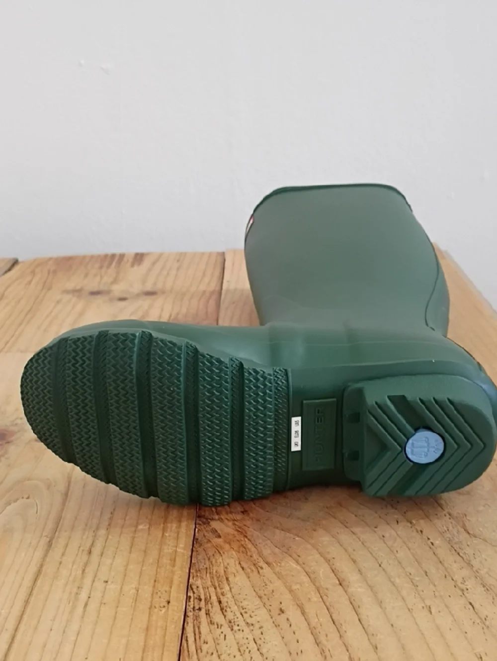 New In Box Hunter Original Tall Rain Boots Hunter Green US Size 5 NWT MSRP $190